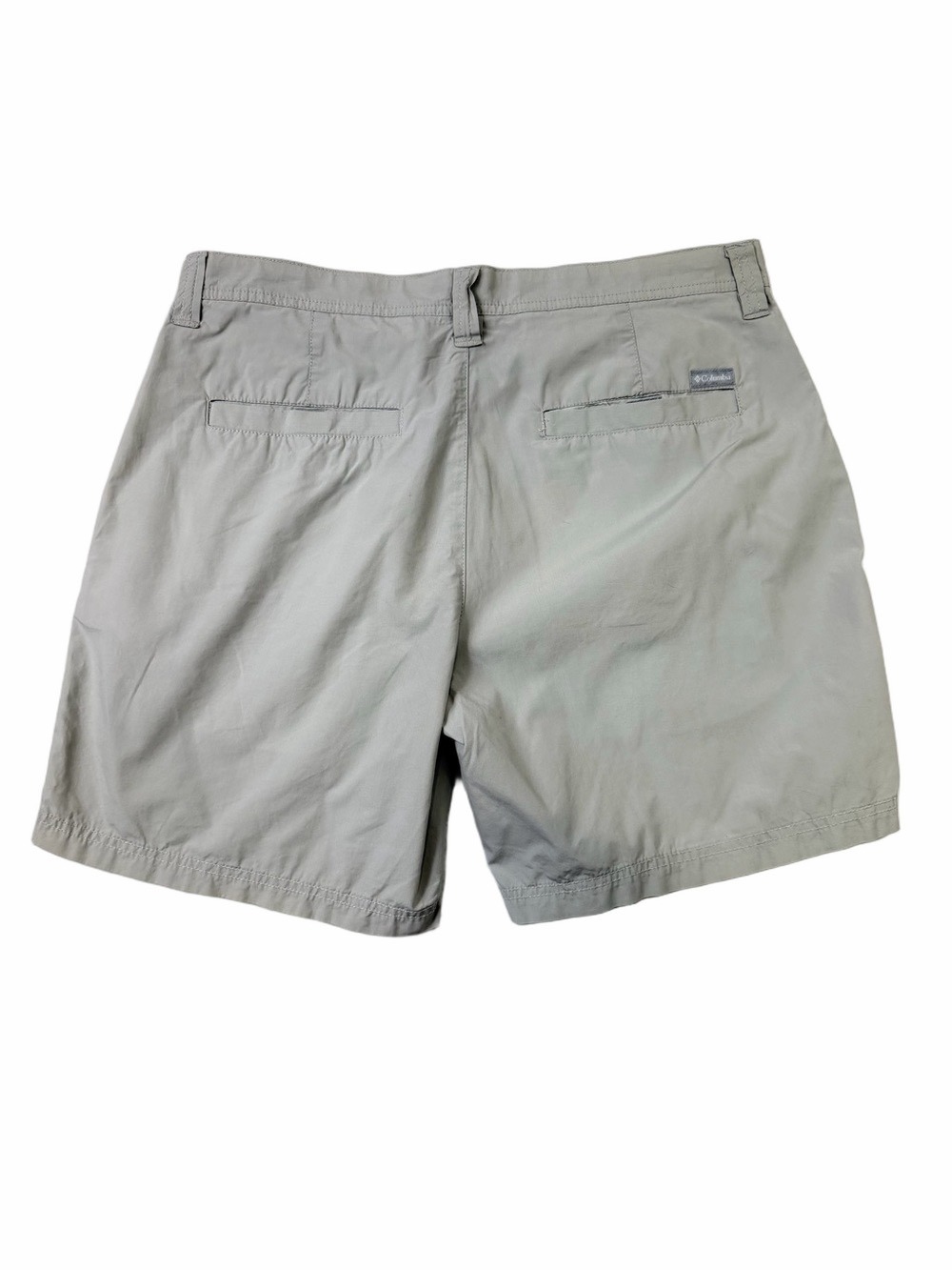 Columbia Men’s Hiking Shorts Size 34x8 Beige Khaki 100% Cotton Lightweight - Picture 2 of 9
